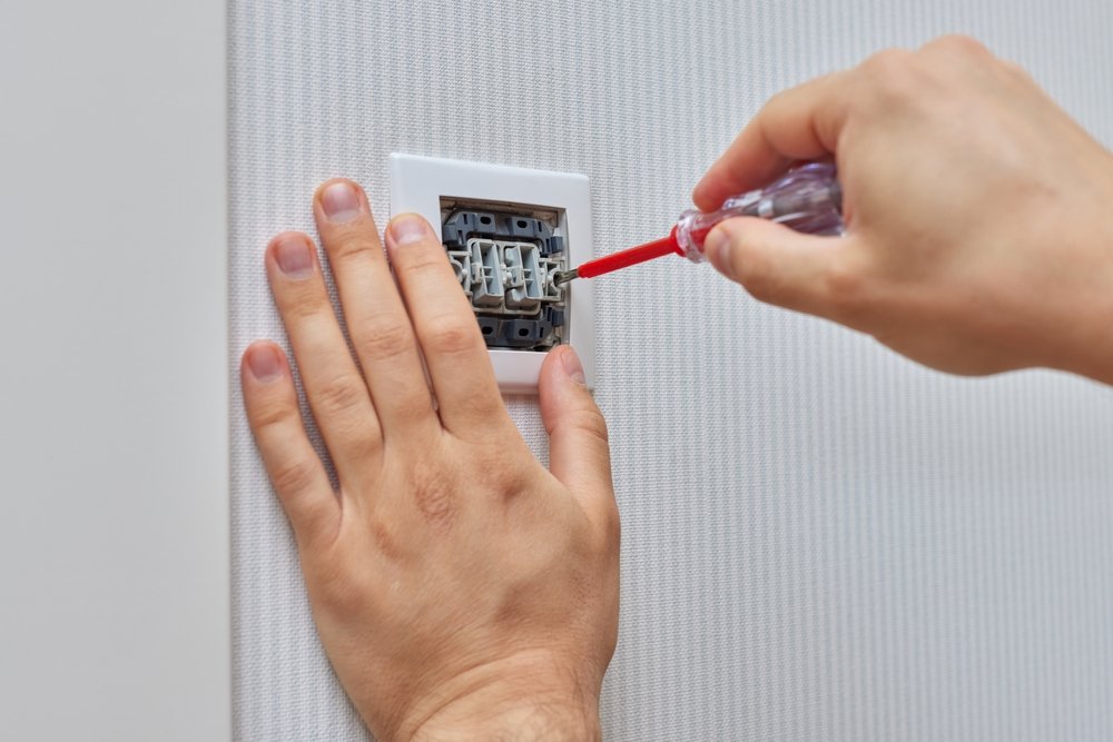 Sockets and Lighting